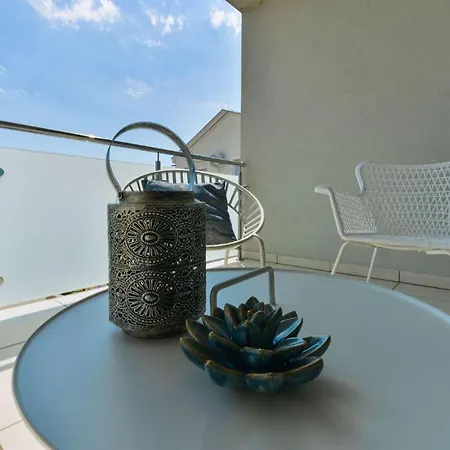 Beachfront Villa Klaudija Sukošan