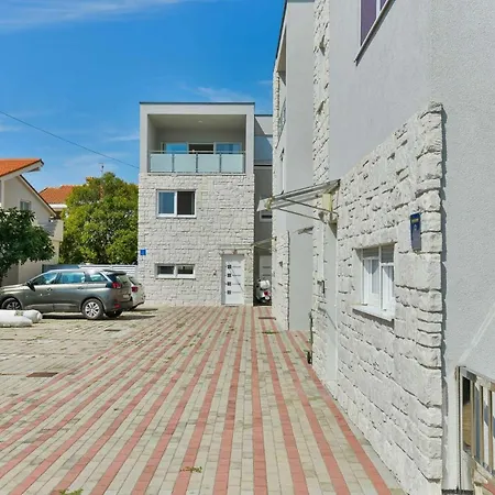 빌라 Beachfront Villa Klaudija